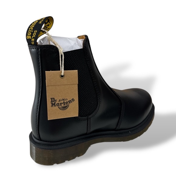 Dr Martens 2976 Black Smooth Leather Chelsea Boots Unisex US Wm 8/Mens 9 NIB - Picture 2 of 7